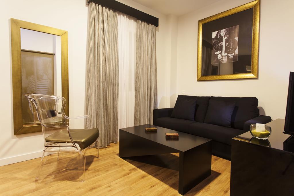 Picasso Suites Málaga Habitación foto